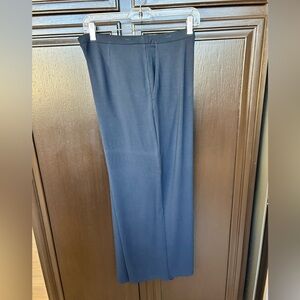 JJill full legged cropped navy blue pull on pants. Size Large